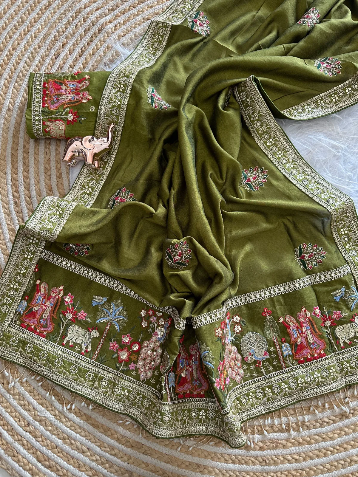 Elegant Vichitra Silk Saree - Green view 2