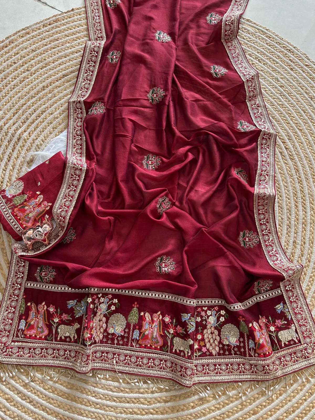 Elegant Vichitra Silk Saree - Maroon view 4