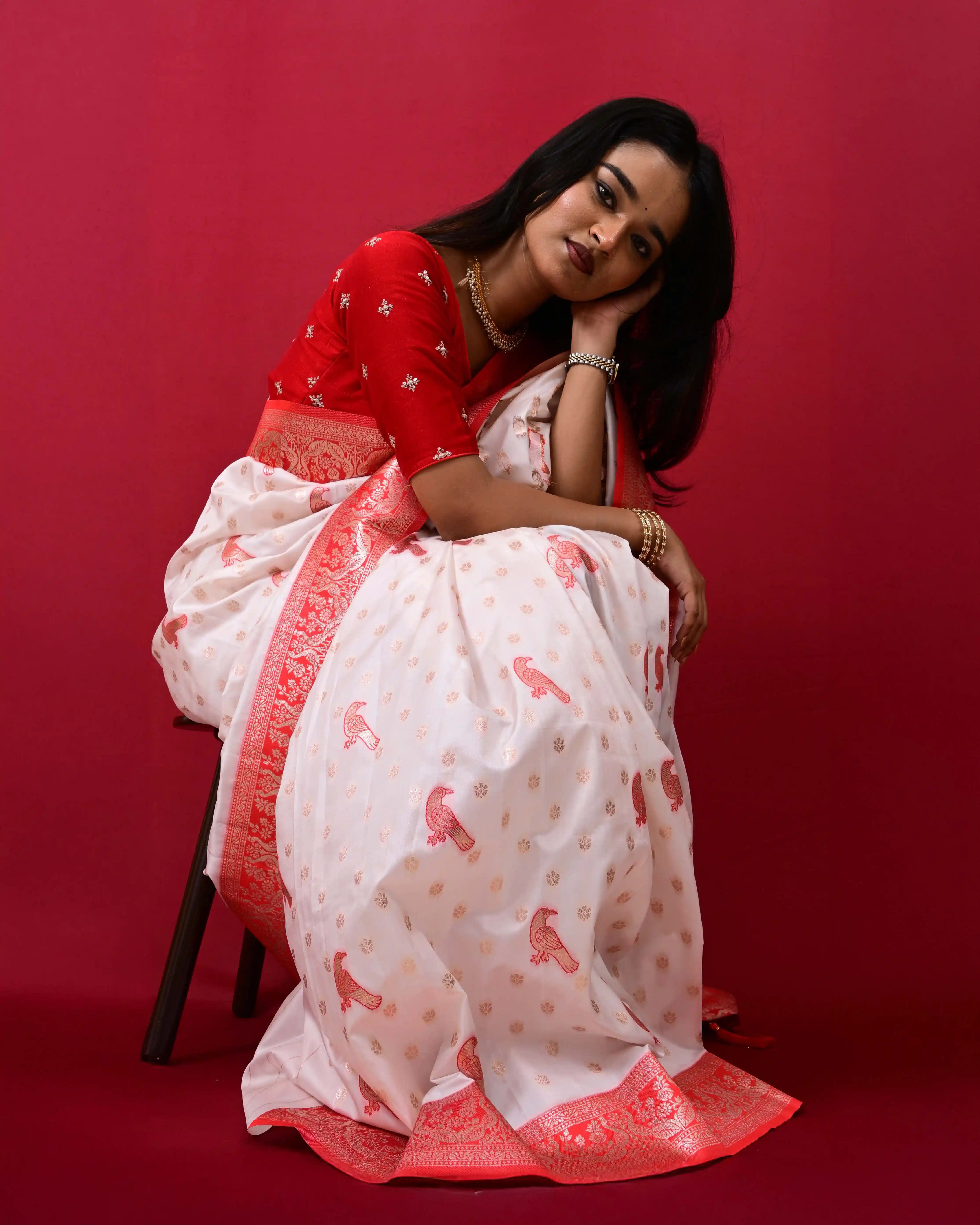 Eternal Grace Red & White Silk Saree view 2
