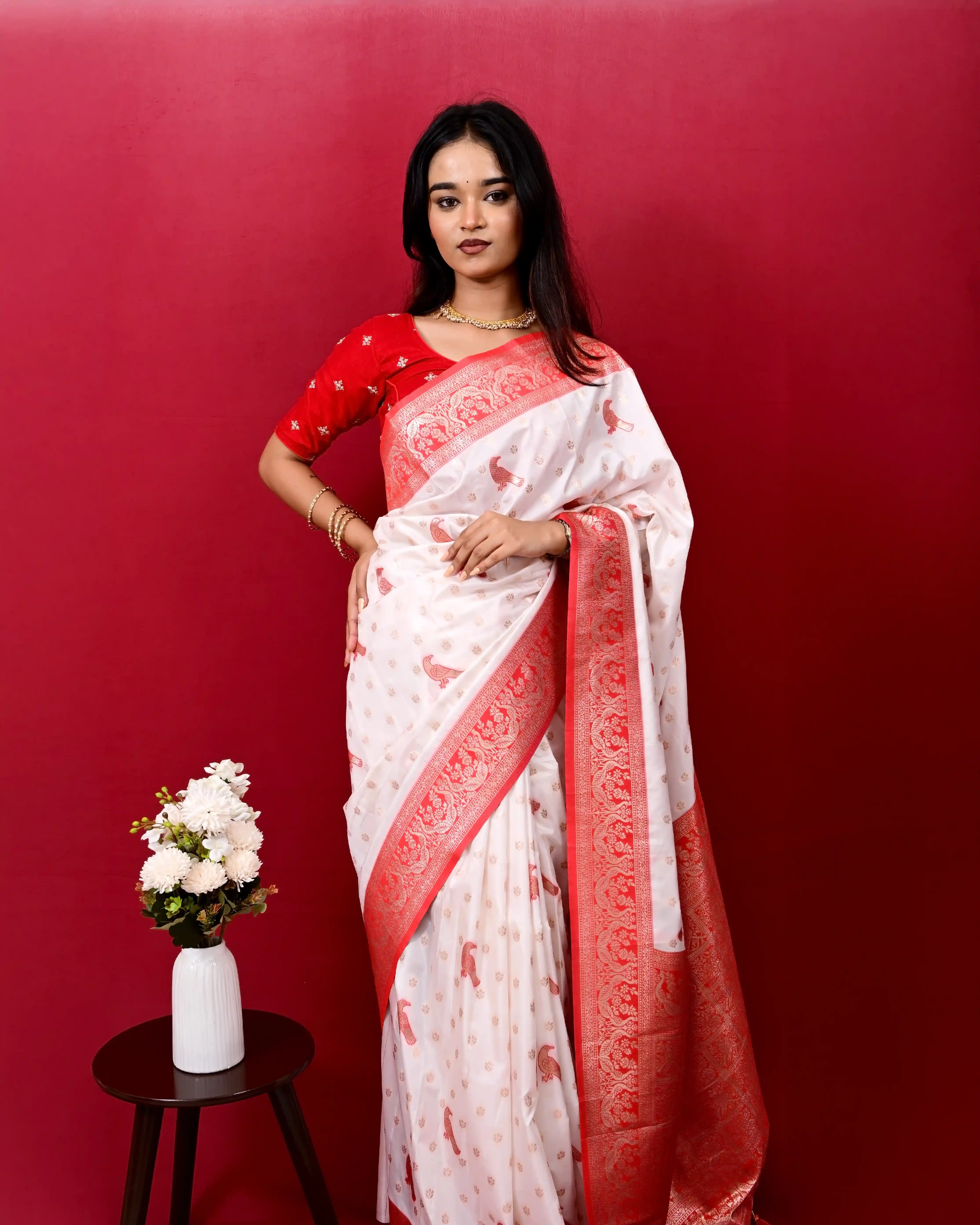 Eternal Grace Red & White Silk Saree view 4