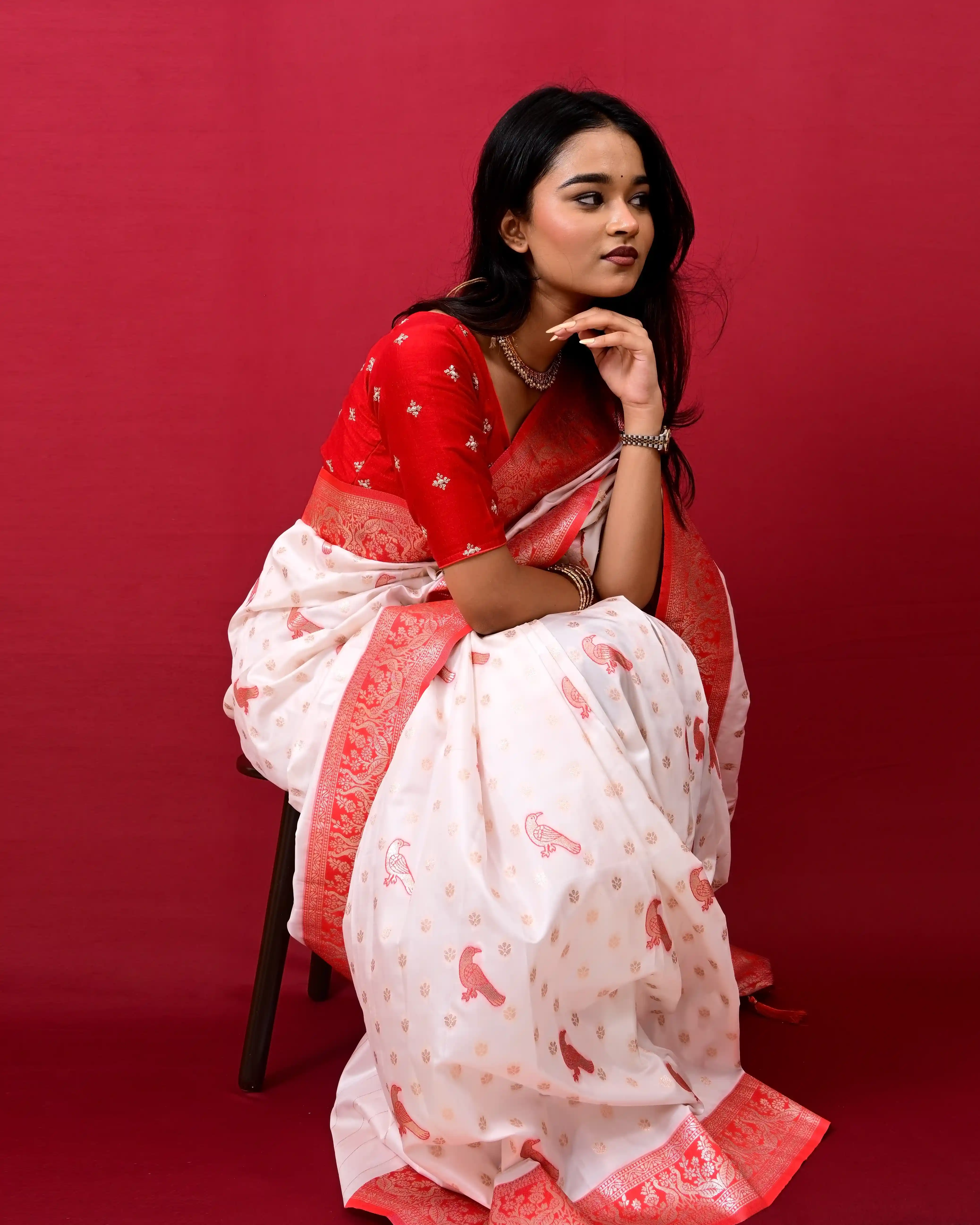 Eternal Grace Red & White Silk Saree view 5